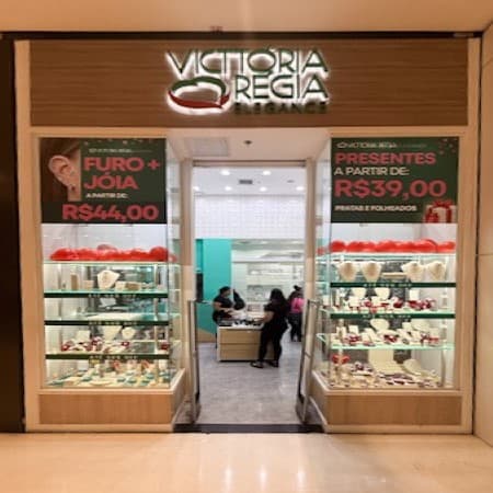 Logo da loja victtória régia elegance